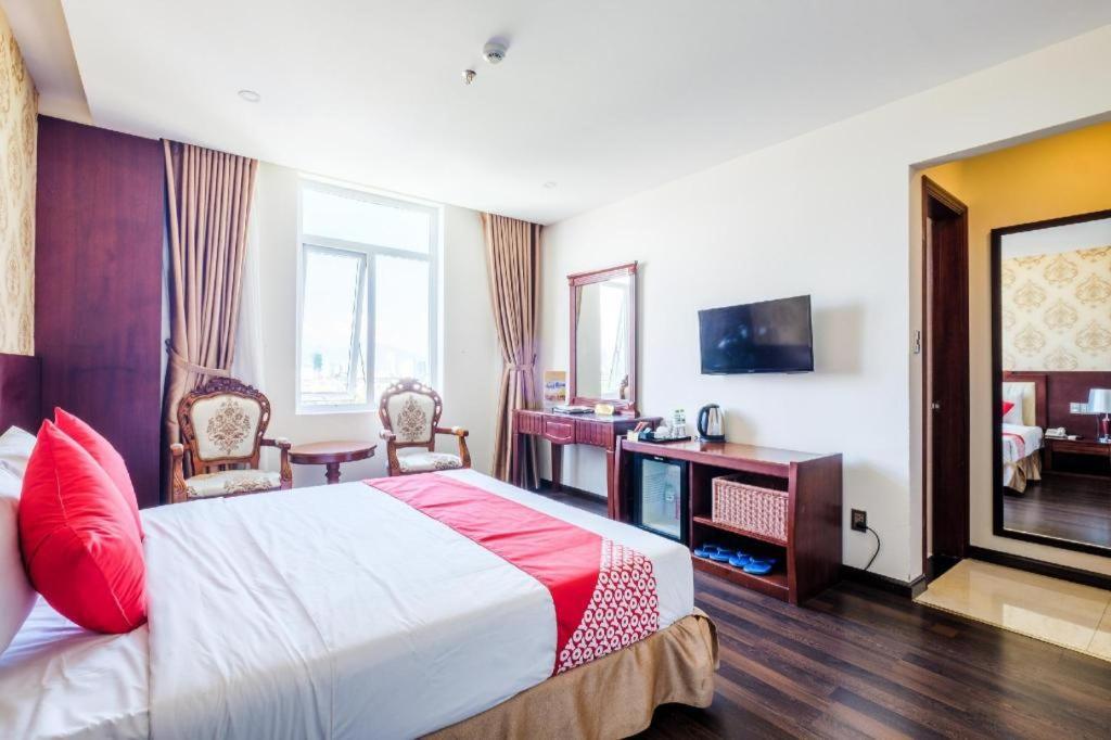 Gic Land Hotel Дананг Экстерьер фото